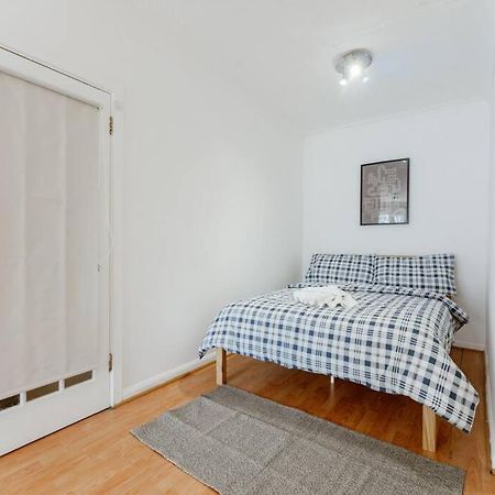 Up To 4 People, Room In A Share House Next To London Bridge Exteriör bild
