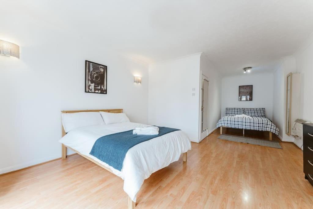 Up To 4 People, Room In A Share House Next To London Bridge Exteriör bild
